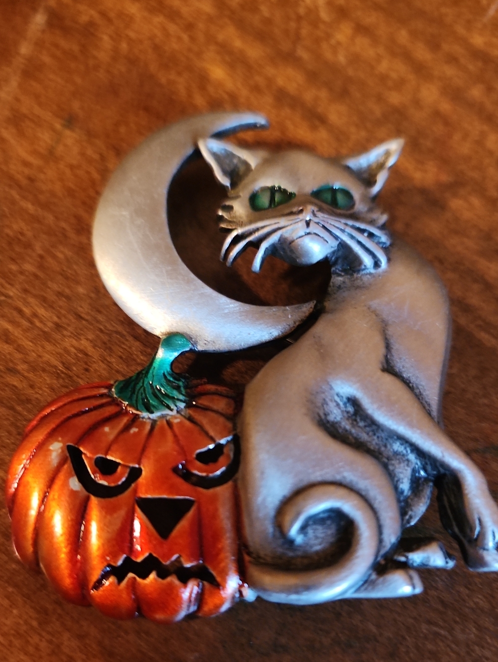JJ JONETTE Halloween Cat & Pumpkin Enamel Pin/booch